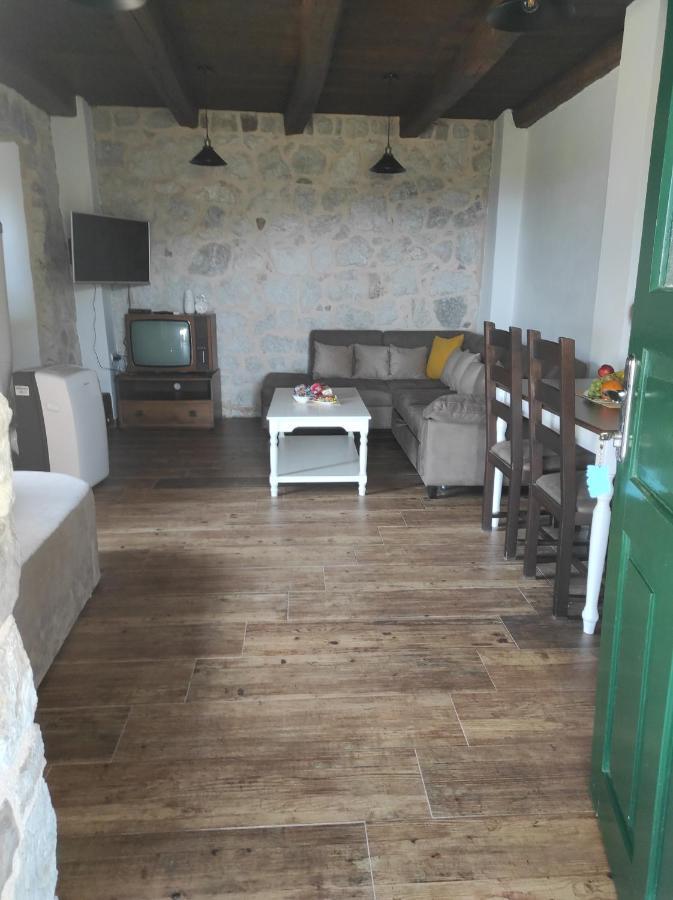 バール Rustic Stone Houseヴィラ エクステリア 写真