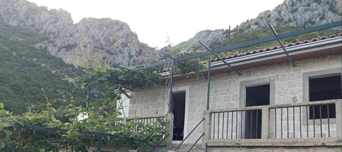 バール Rustic Stone Houseヴィラ エクステリア 写真