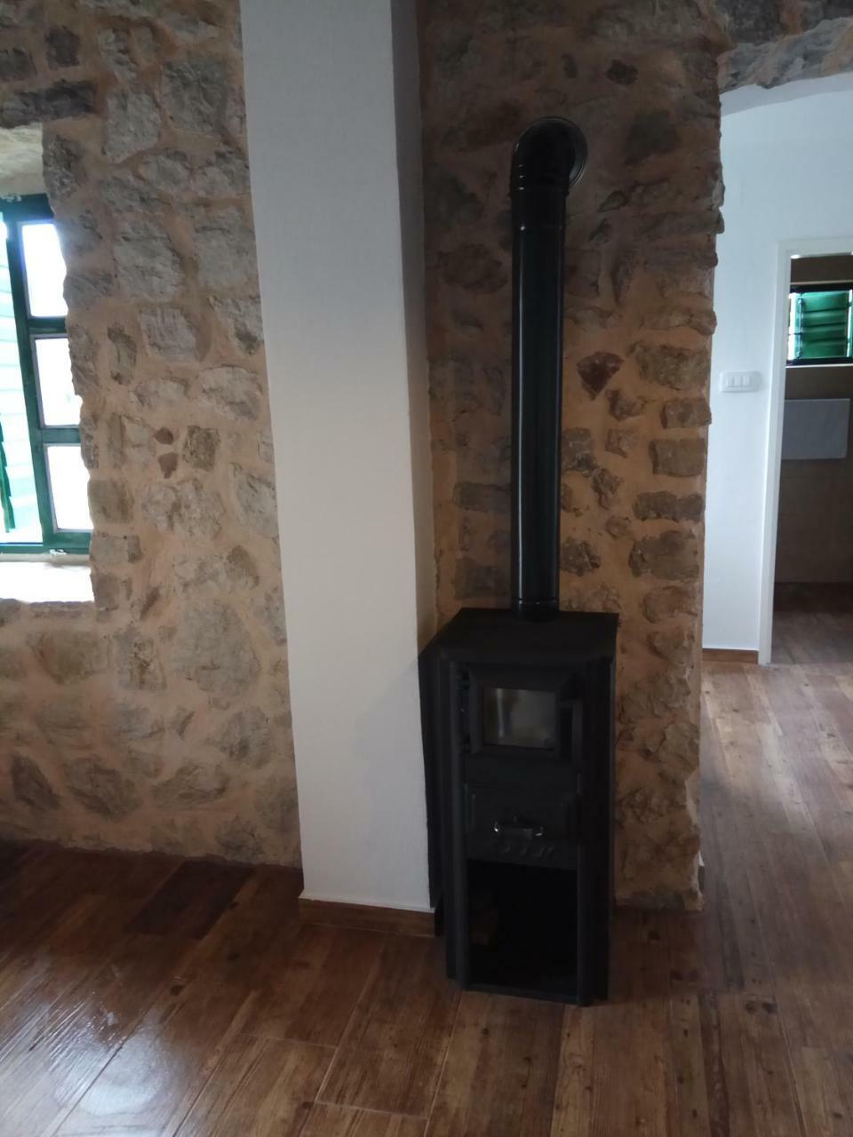 バール Rustic Stone Houseヴィラ エクステリア 写真